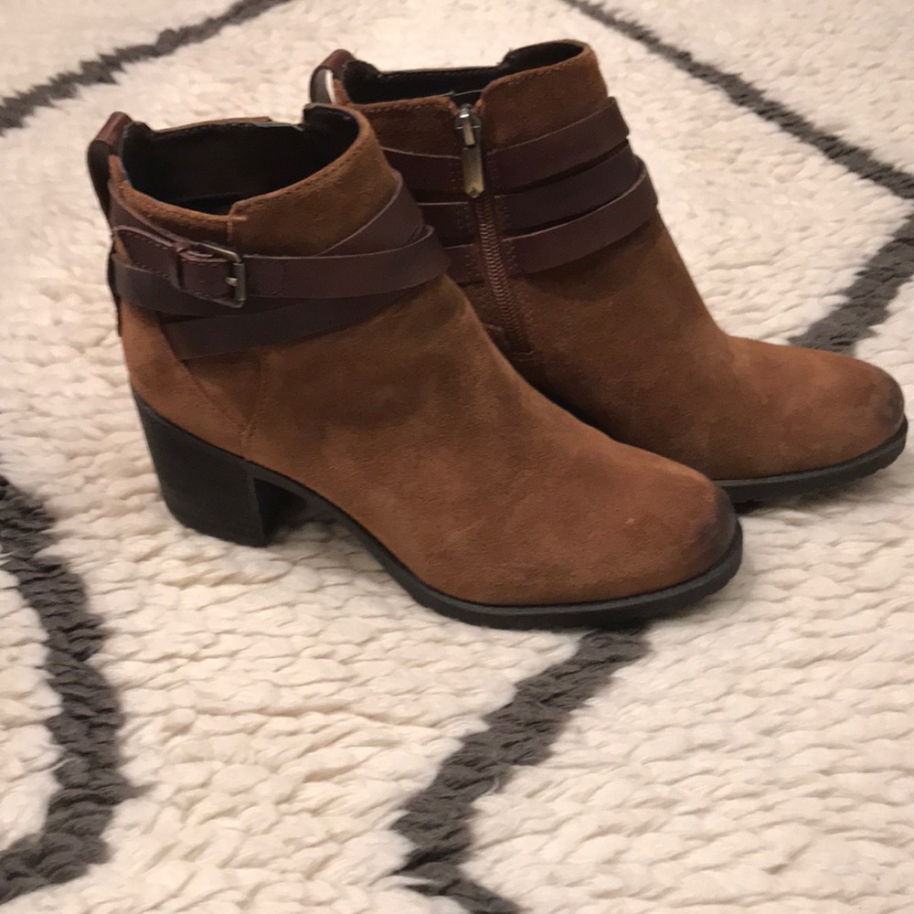 Sam Edelman Suede and Leather Ankle Bootie s7.5